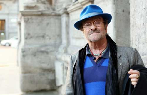 Una-statua-di-Lucio-Dalla
